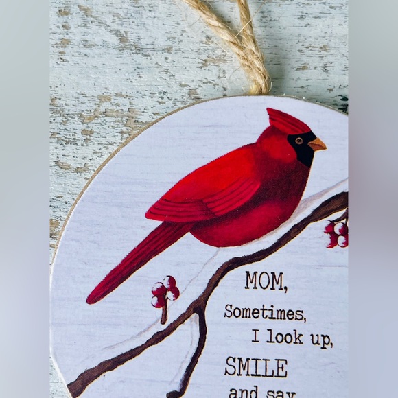 *Mom Round Cardinal Ornament - Picture 10 of 11